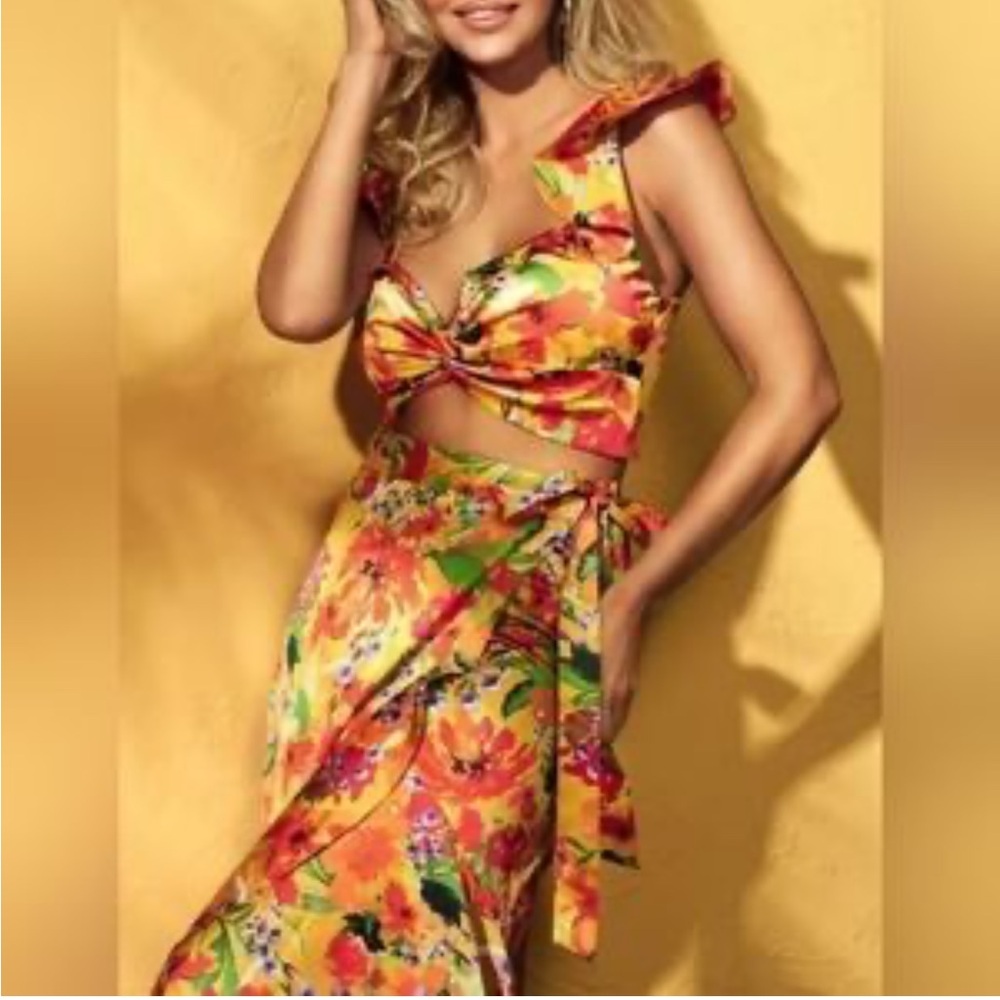 Marciano Vibrant Floral Print Wrap Skirt - Size S (6) - Picture 1 of 7